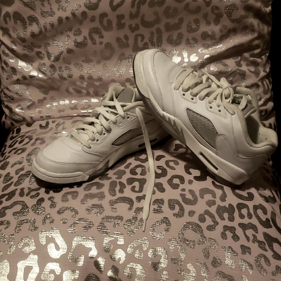Air Jordan 5 Low White Wolf Grey